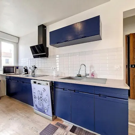 Apartment Joli Meuble Equipe Beziers