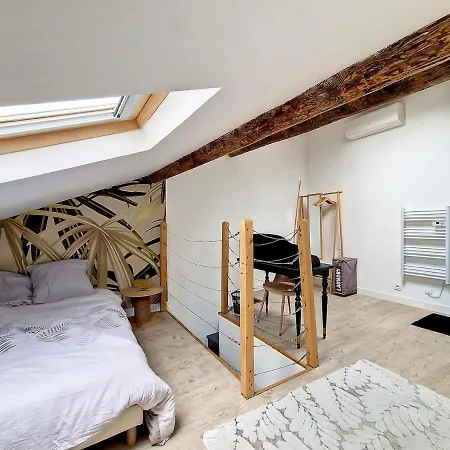Joli Meuble Equipe Apartment *
